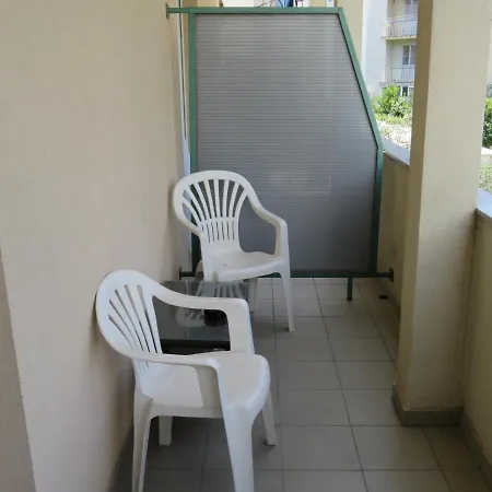 1-2 Apartment Split