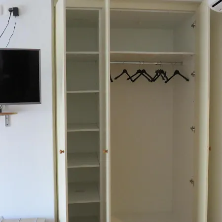 1-2 Apartment Split