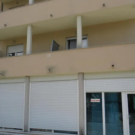 1-2 Apartment