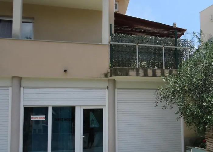 1-2 Apartamento *