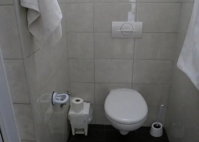 1-2 Apartamento *